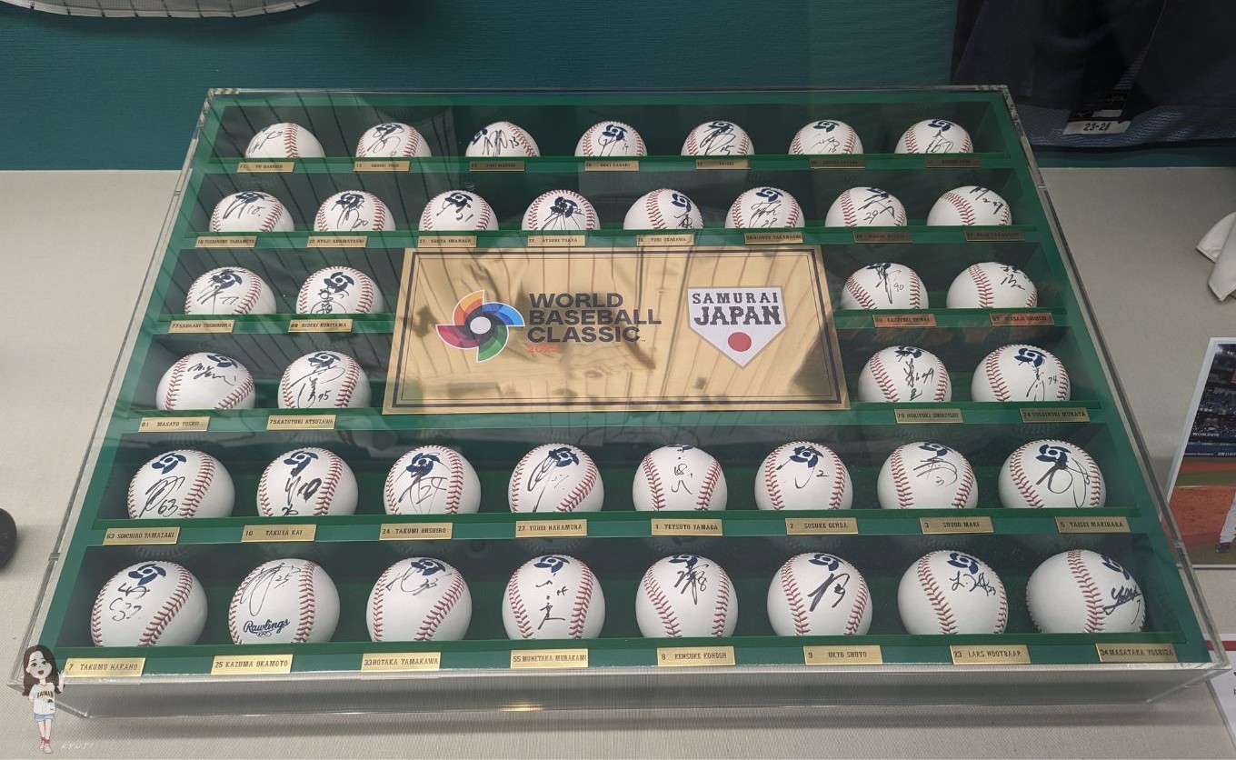 2024年12強日本武士隊的所有球員簽名球